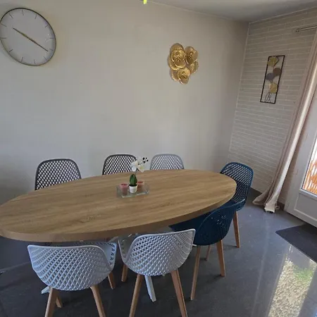 Holiday home Beautiful Family House Near Paris